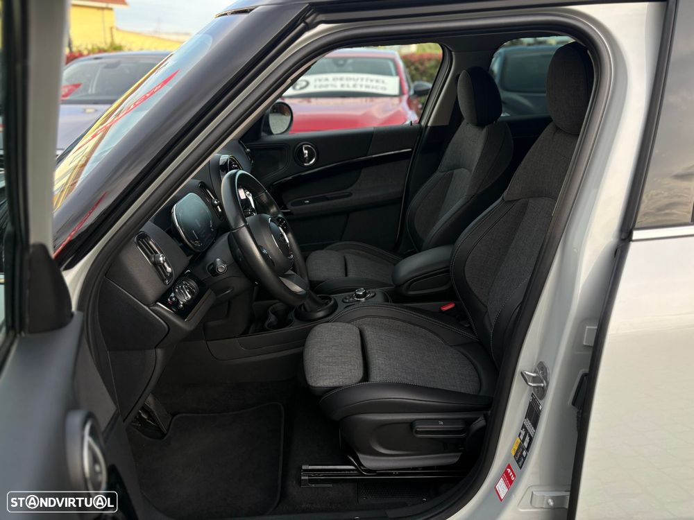 MINI Countryman Cooper SE Premium Classic Auto - 13
