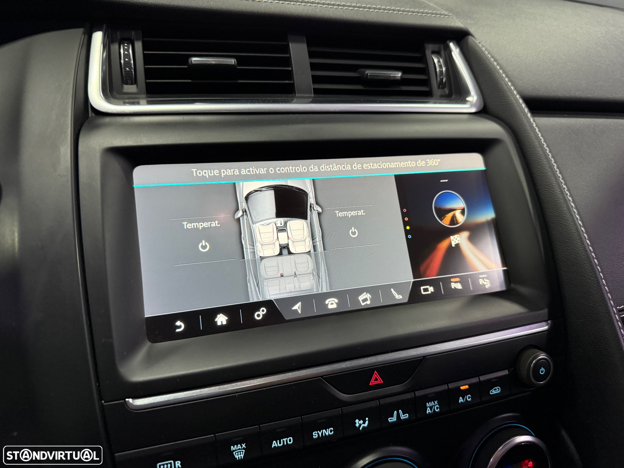 Jaguar E-Pace 2.0 i4D R-Dynamic S AWD Aut. - 41