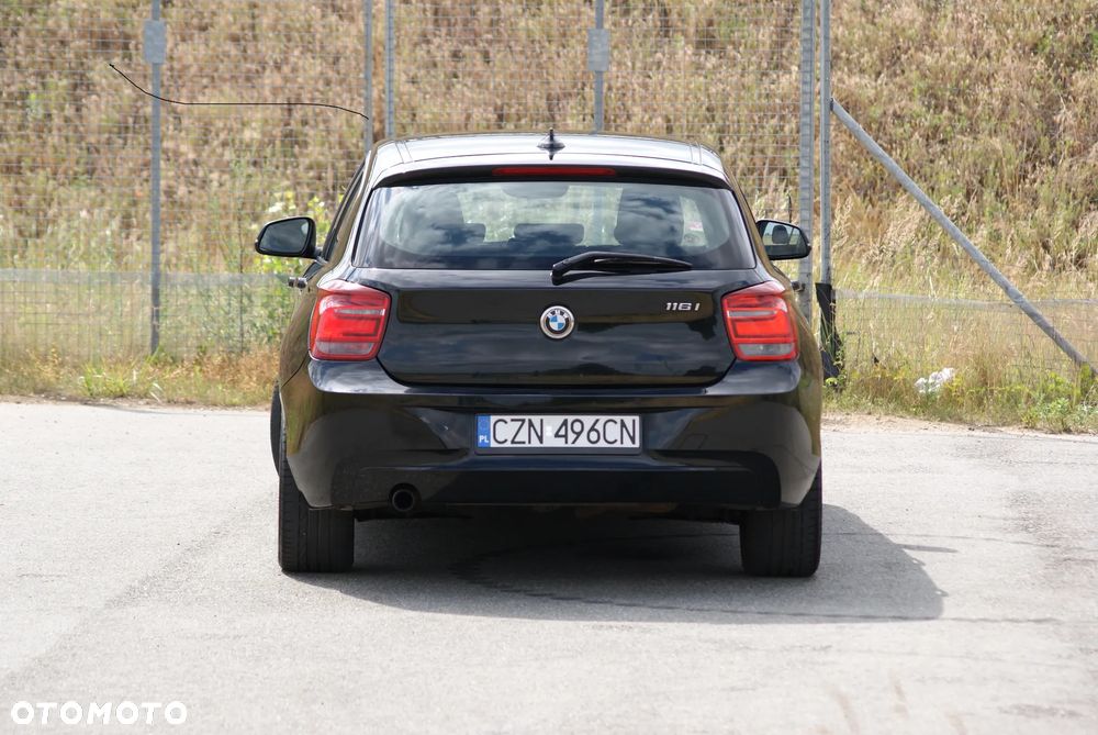 BMW Seria 1 116i - 5