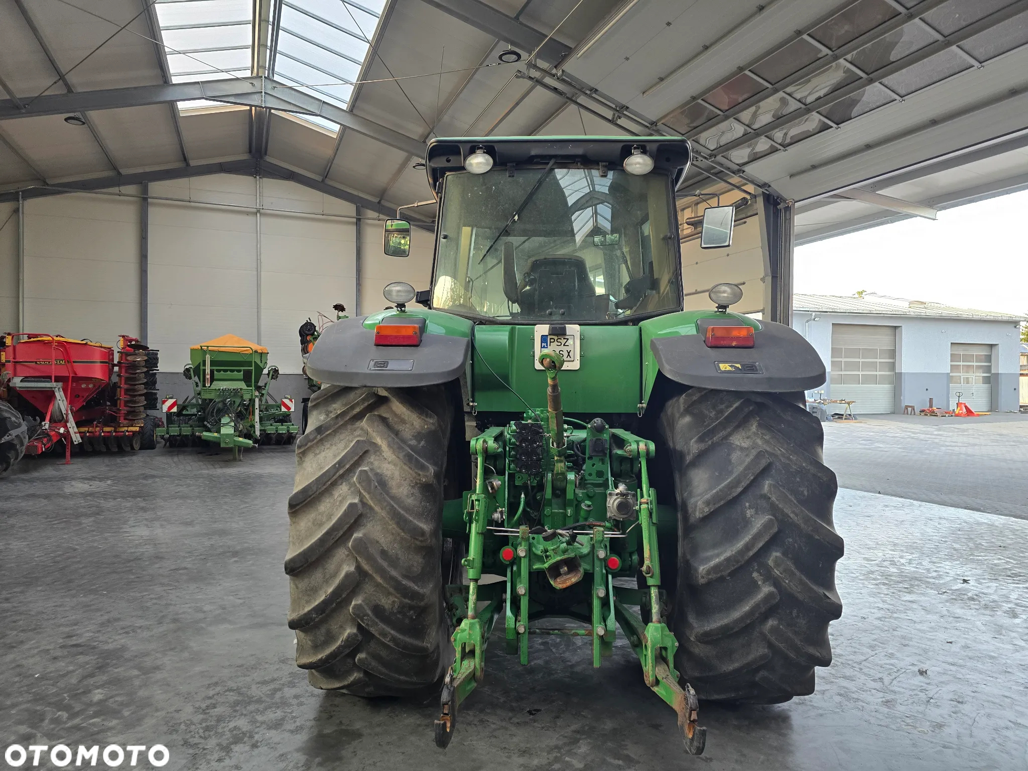 John Deere 8230 - 10