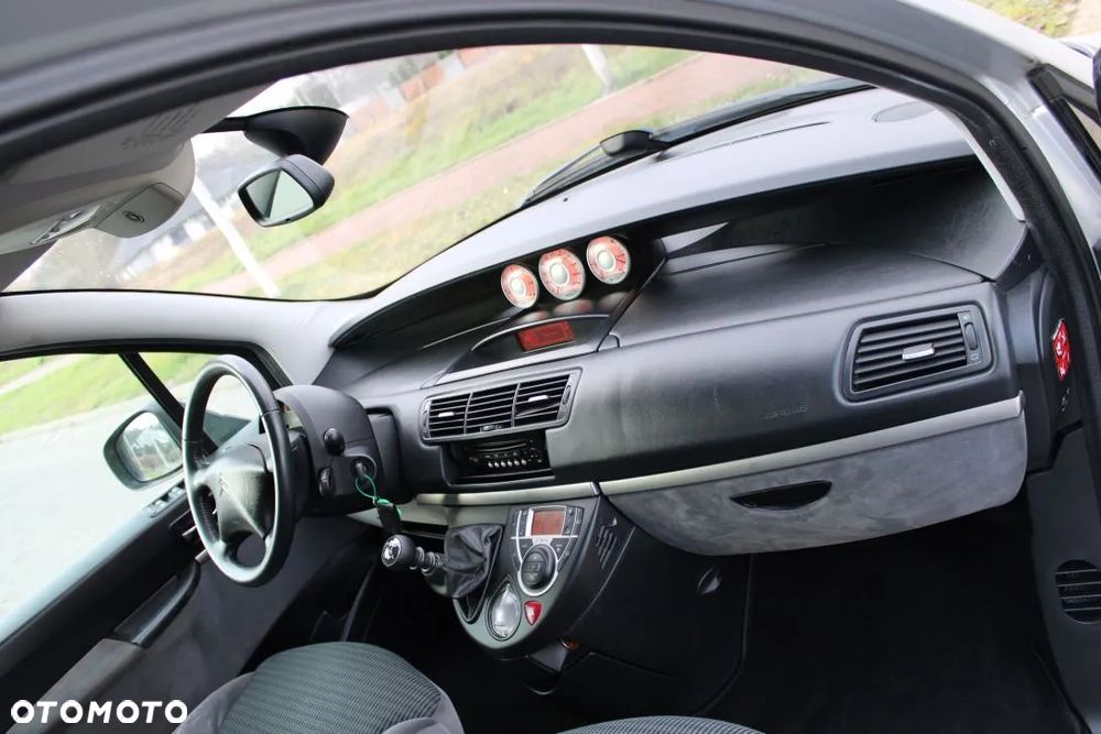 Citroën C8 2.0 HDi Attraction - 12