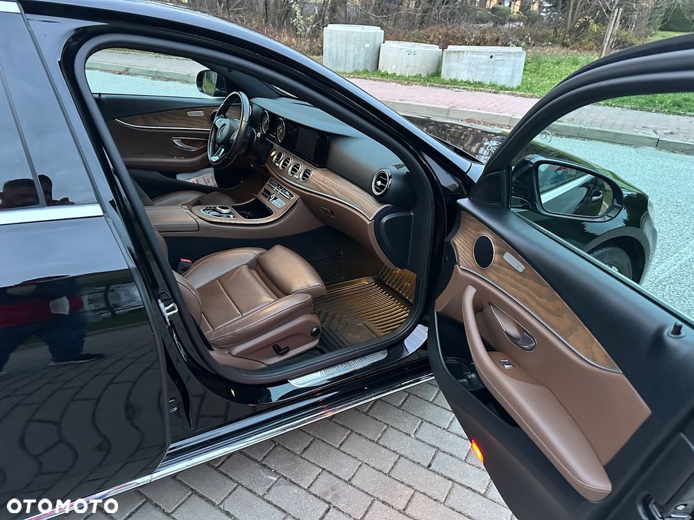 Mercedes-Benz Klasa E 220 d Business Edition 9G-TRONIC - 15