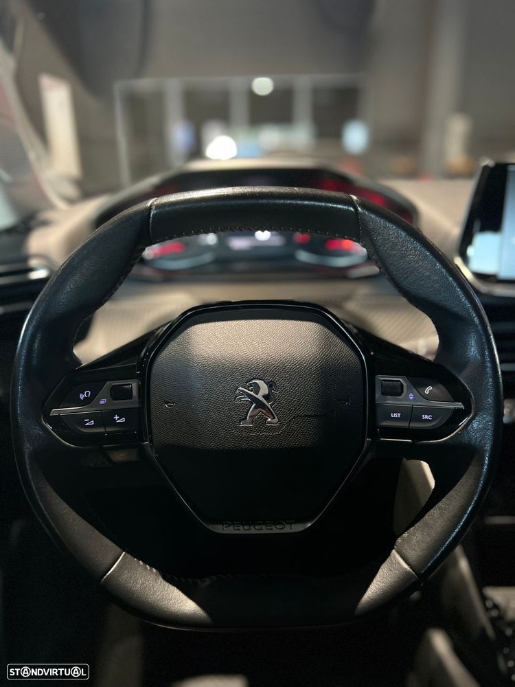 Peugeot 2008 1.2 Allure - 15
