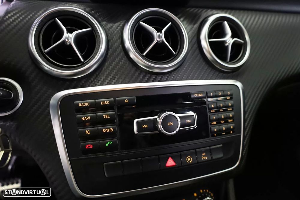 Mercedes-Benz A 200 d AMG Line - 27