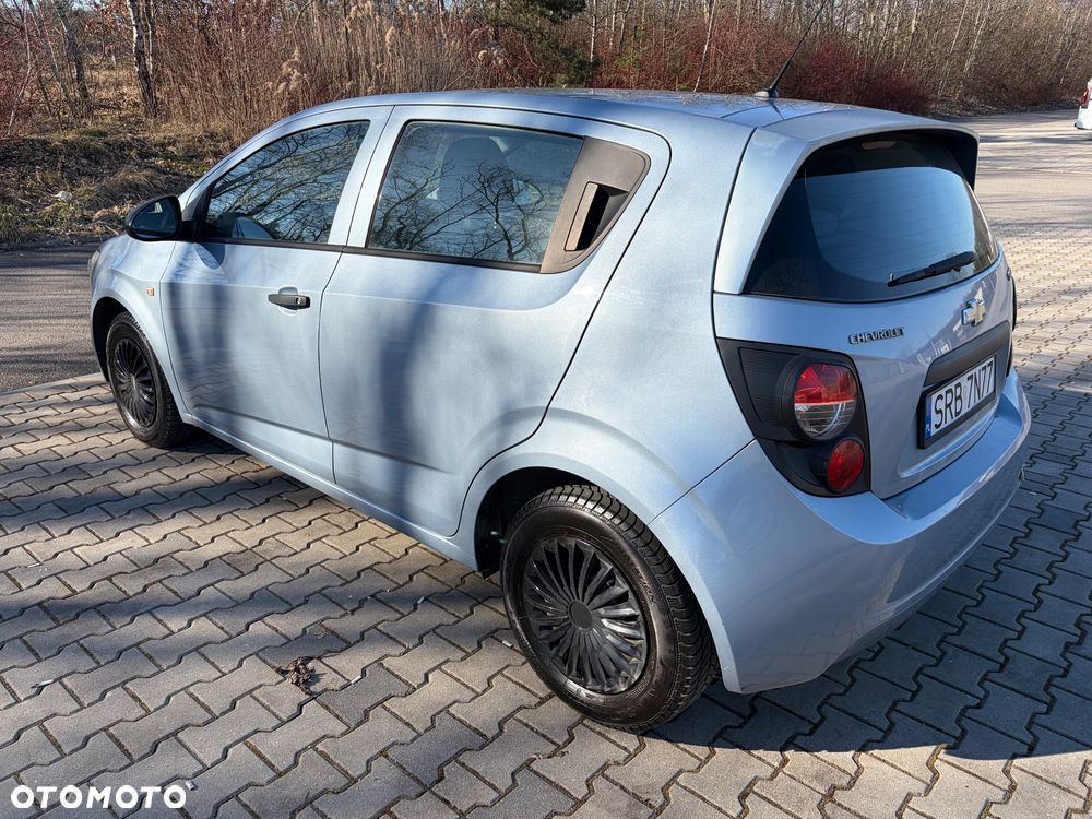 Chevrolet Aveo - 7