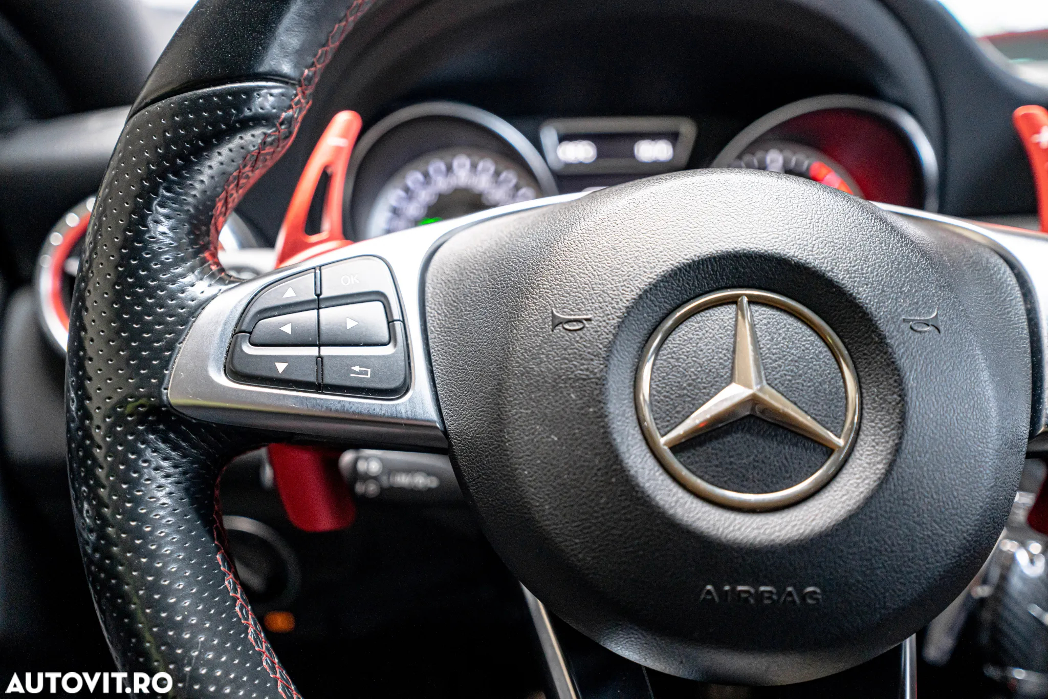 Mercedes-Benz CLA 220 d 7G-DCT AMG Line - 12