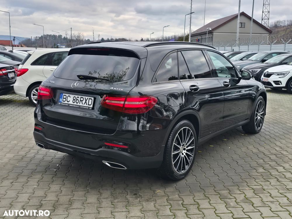 Mercedes-Benz GLC 250 d 4Matic 9G-TRONIC AMG Line - 4