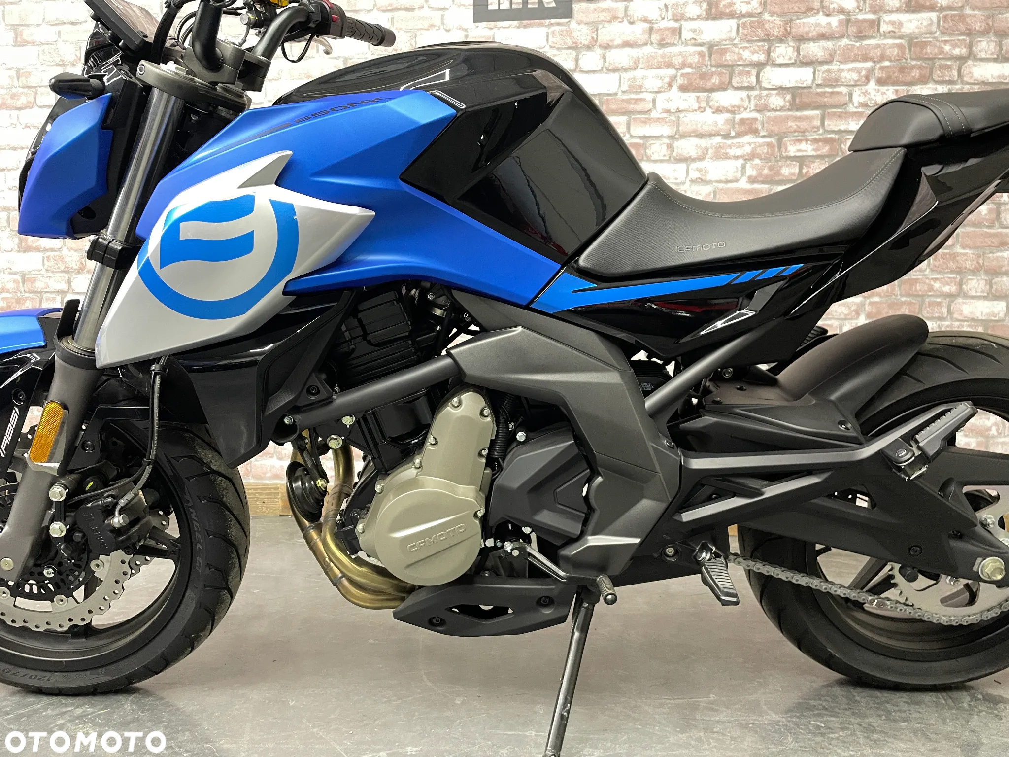 CFMoto NK - 6