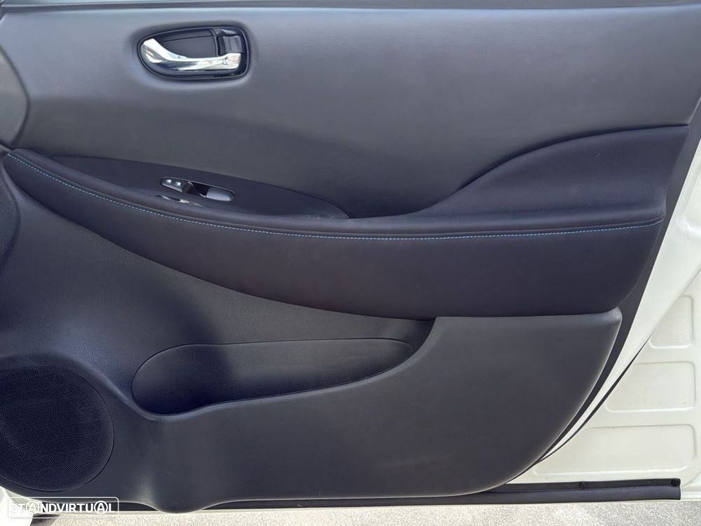 Nissan Leaf Acenta - 22