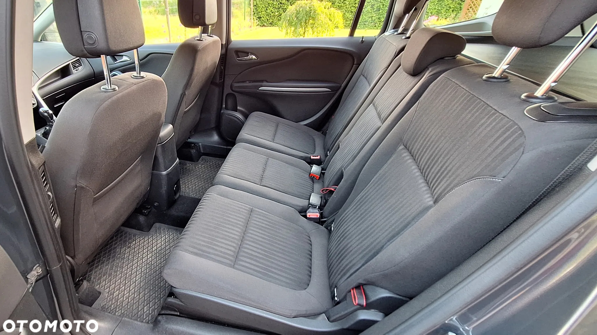 Opel Zafira 1.4 T Enjoy - 11