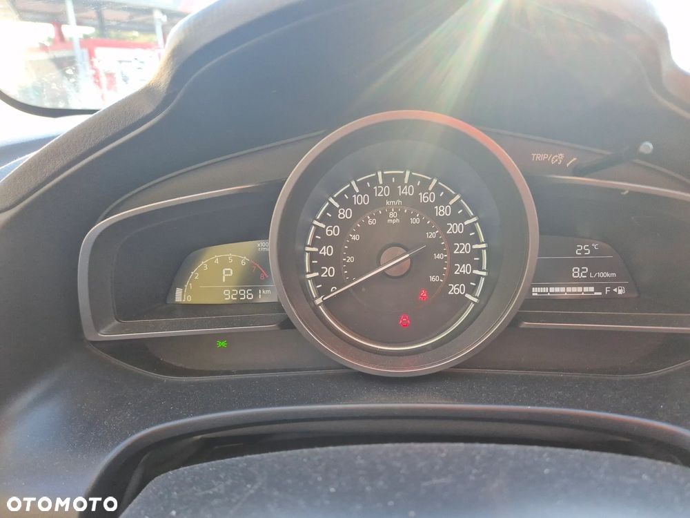 Mazda 3 - 10