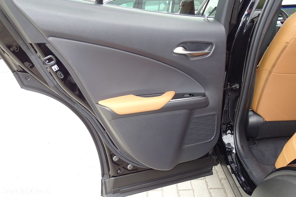 Lexus UX 300e 54.3 kWh Prestige 2WD - 29