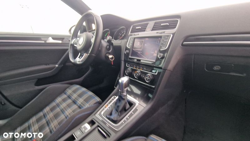 Volkswagen Golf 1.4 GTE Plug-In-Hybrid DSG - 31