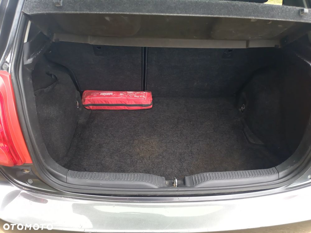 Toyota Auris 1.6 VVT-i Terra - 8
