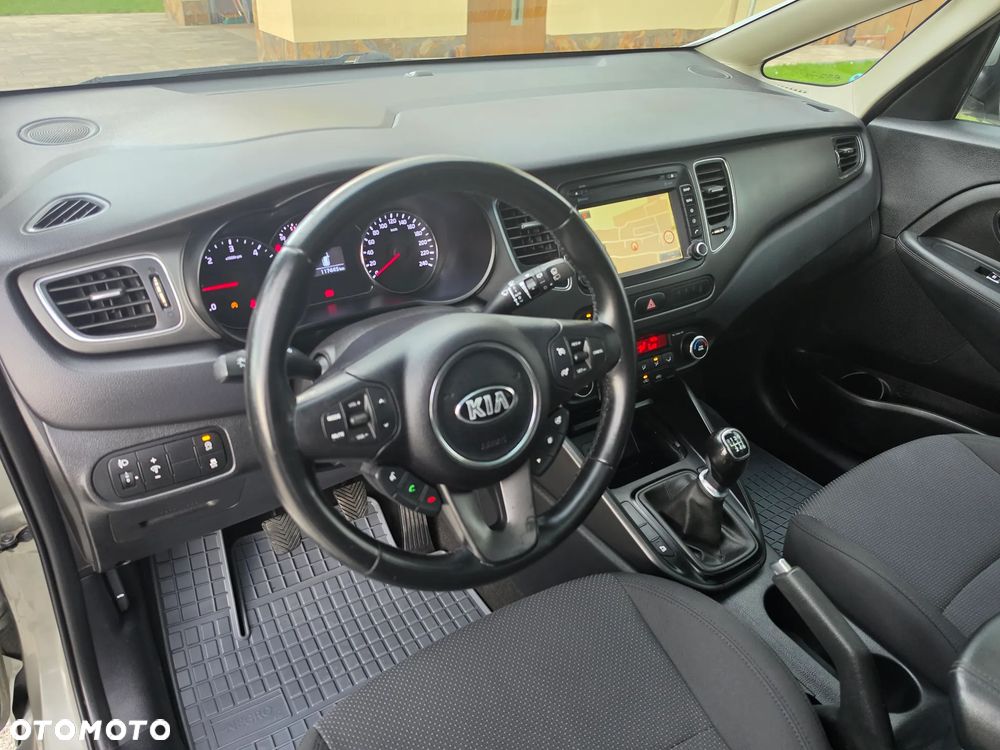 Kia Carens 1.7 CRDi 115 Dream-Team Edition - 22