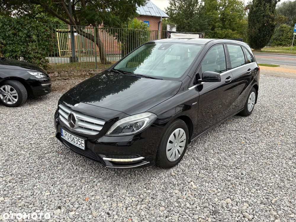 Mercedes-Benz Klasa B 180 7G-DCT Edition - 3