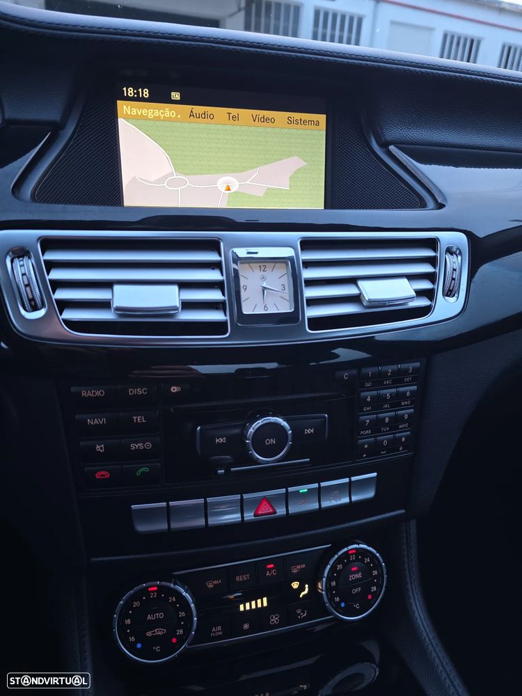 Mercedes-Benz CLS 250 CDI DPF BlueEFFICIENCY 7G-TRONIC - 26