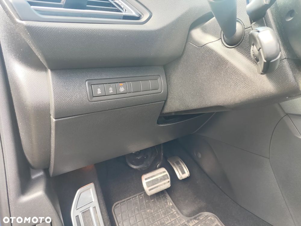 Peugeot 308 - 14