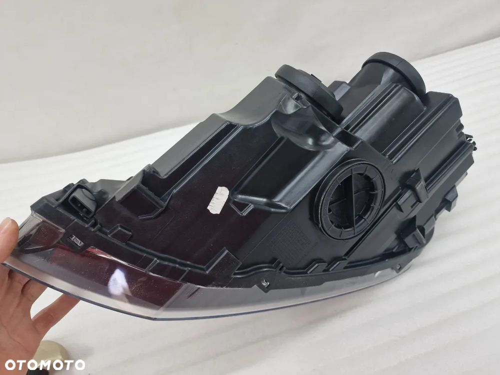 VW POLO 2G 17- PRAWA ZWYKŁA LAMPA PRZEDNIA PRZÓD , NR 2G1941006 , NR AUKCJI LL472 - 17