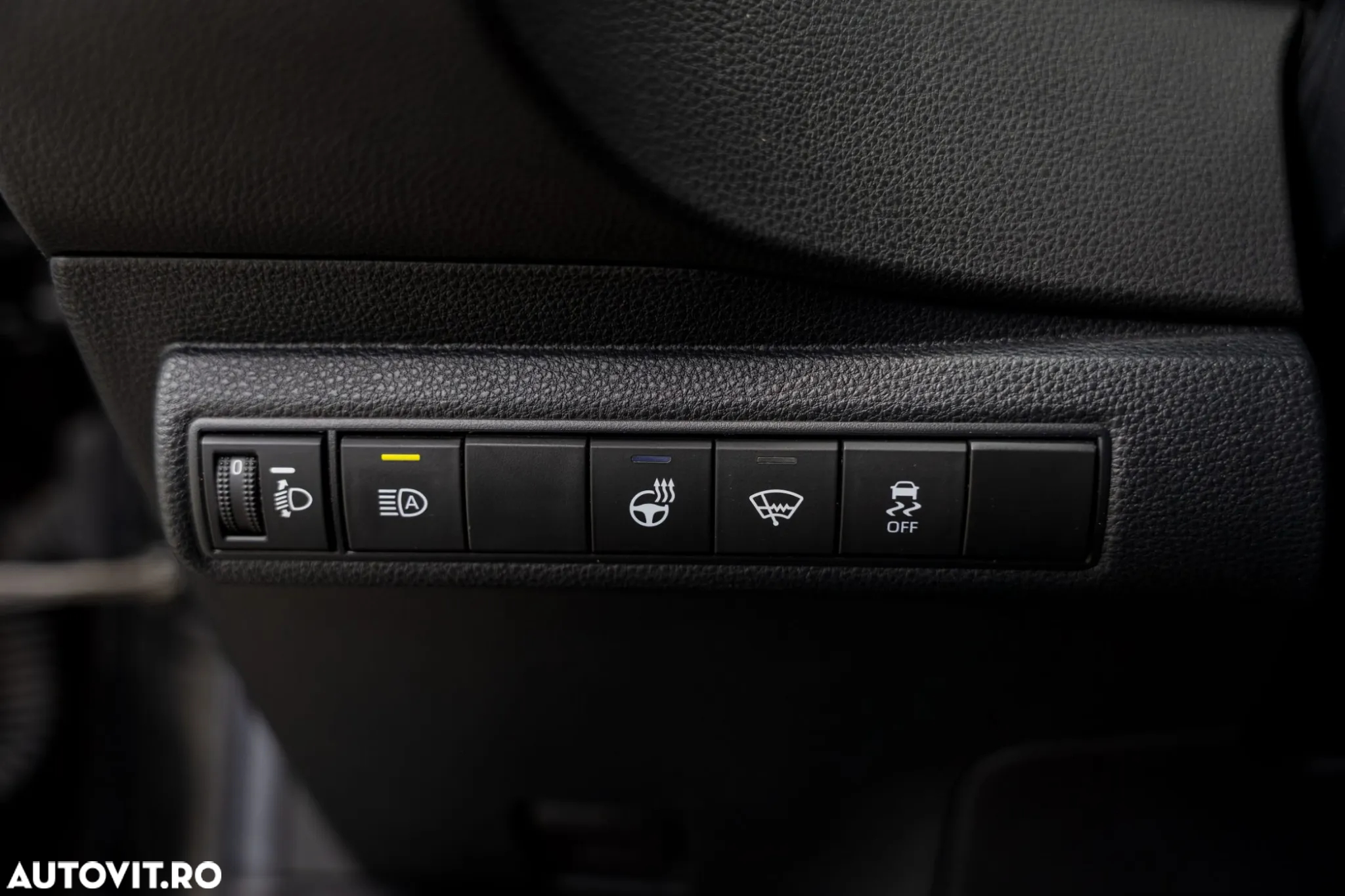 Toyota Corolla 1.8 Hybrid Touring Sports Business Edition - 18