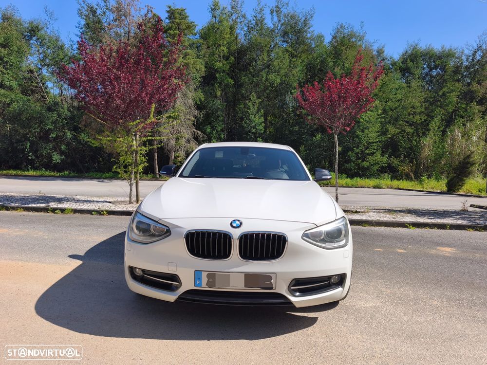 BMW 118 d Sport Line - 2