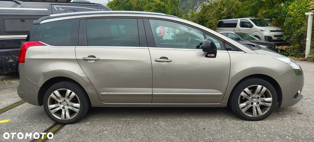 Peugeot 5008 155 THP Allure - 2