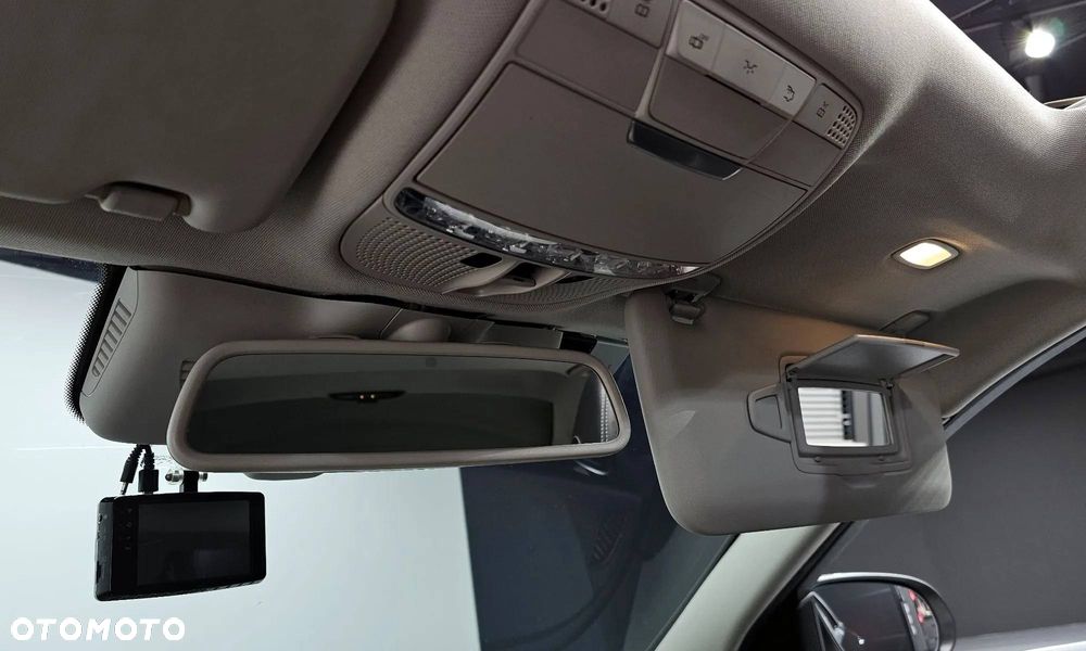 Mercedes-Benz Klasa C 200 7G-TRONIC Avantgarde - 18