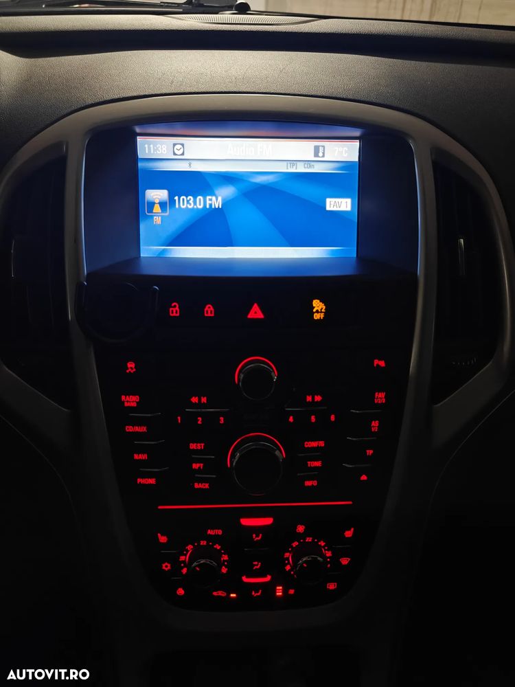 Opel Astra 1.4 Turbo Style - 4