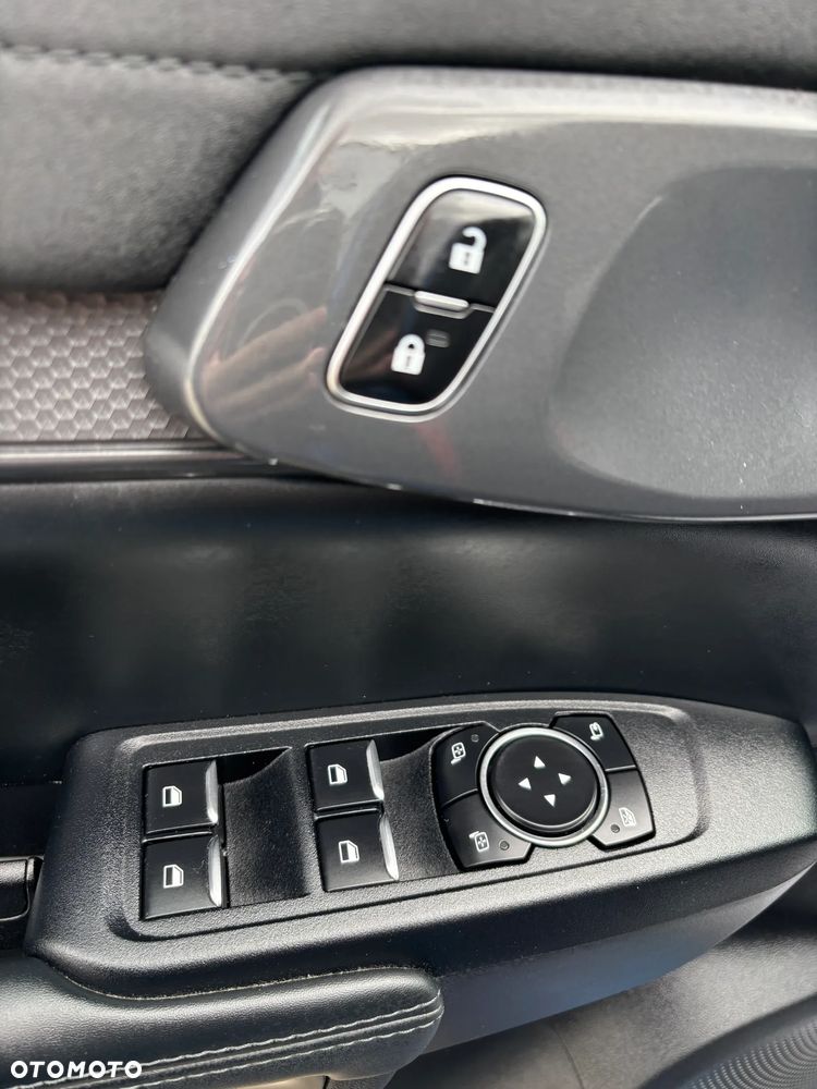 Ford Ranger Raptor - 17