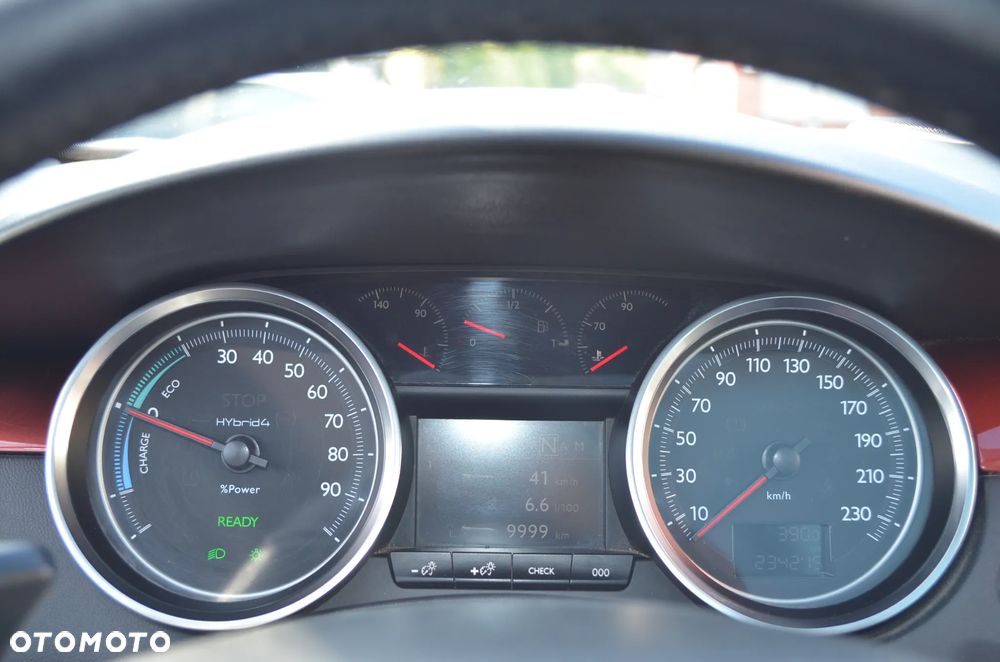 Peugeot 508 RXH Hybrid4 - 8