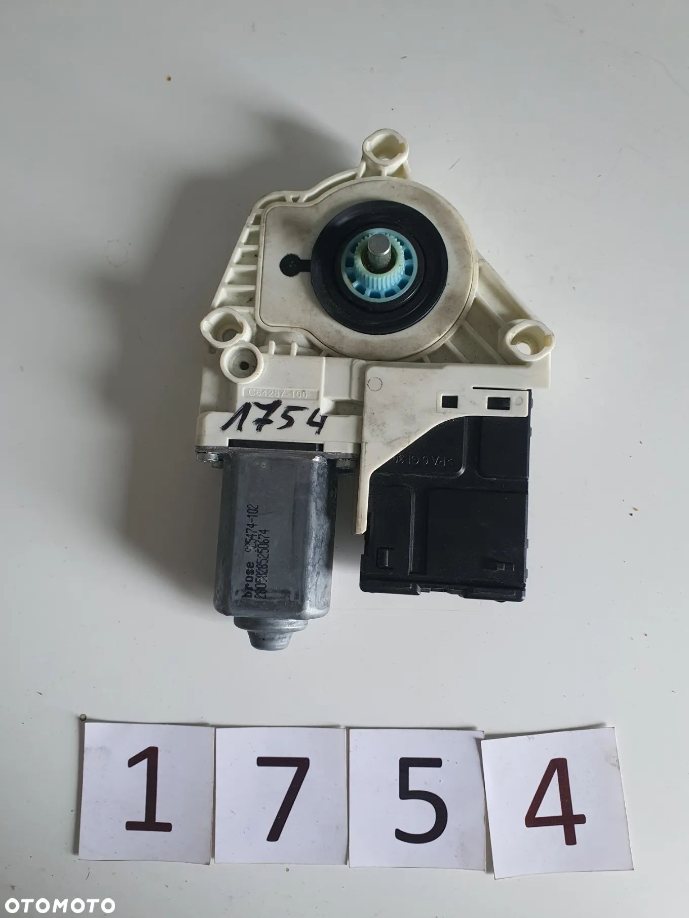 Silniczek szyby drzwi VOLVO FH4, 84062947 - 1
