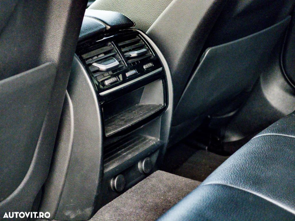 BMW Seria 5 520d AT - 27