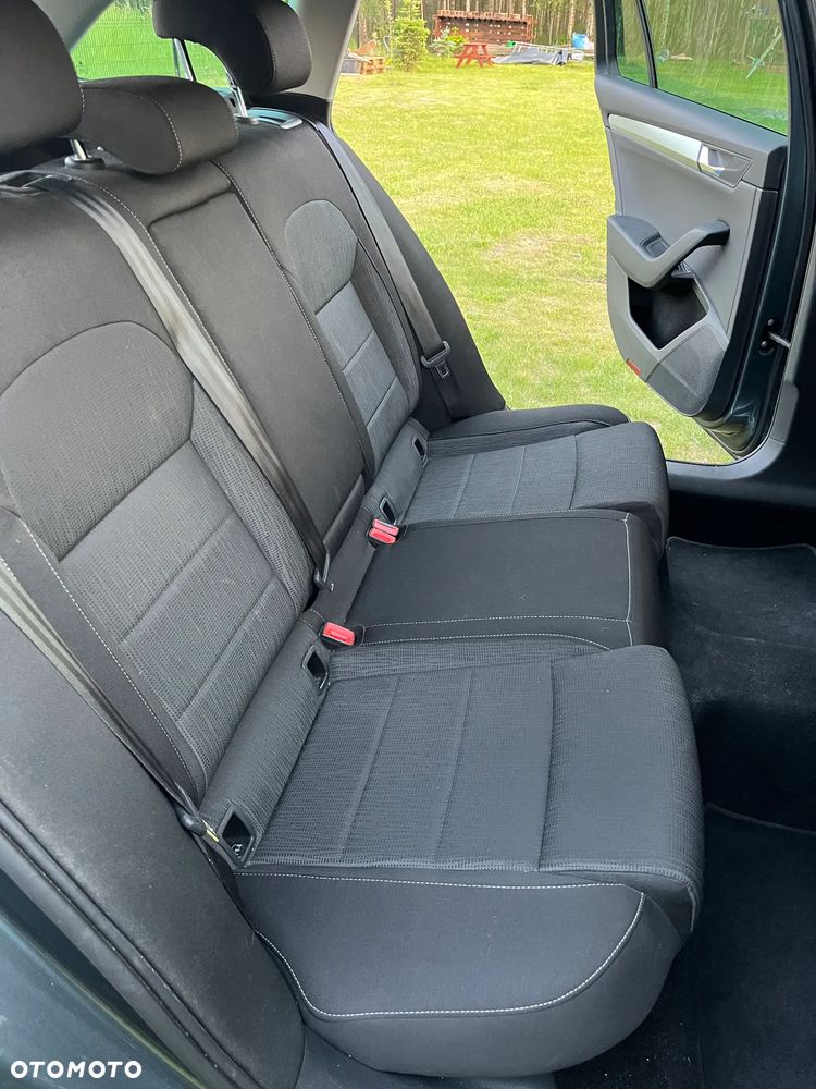 Skoda Superb 2.0 TDI Active DSG7 - 9