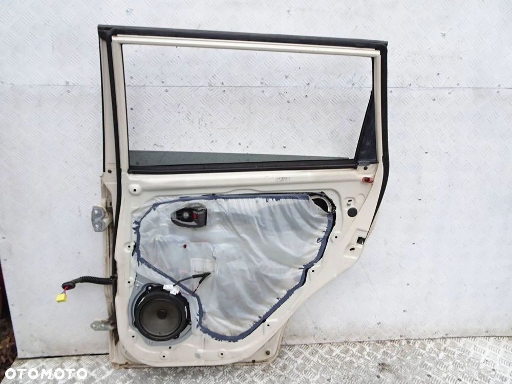 drzwi prawy tył kia soul i a1 - 2