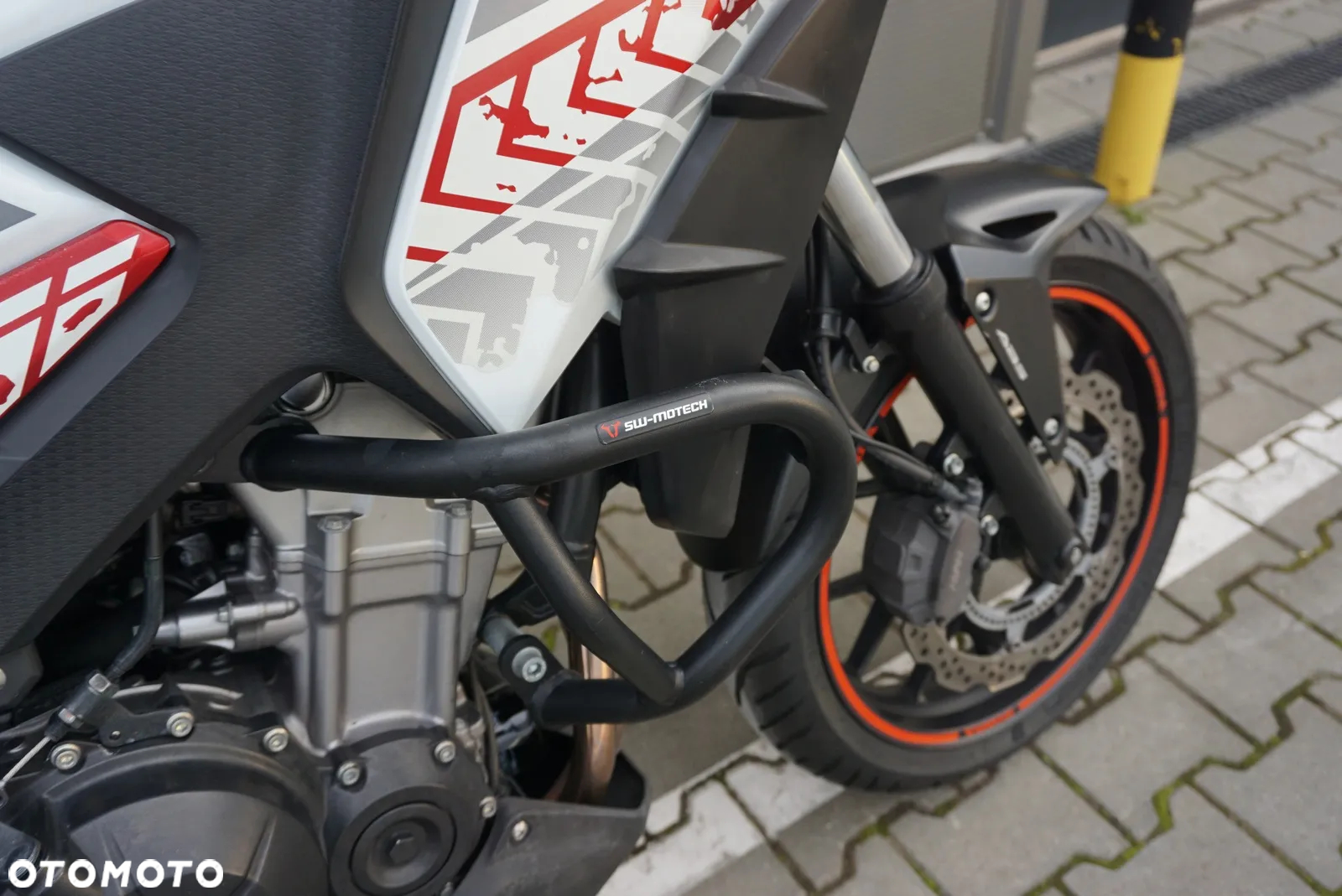 Honda CB - 8