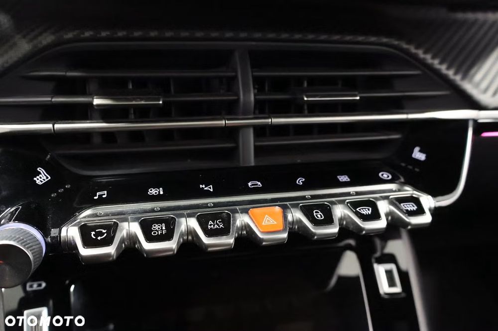 Peugeot 208 50kWh GT - 16