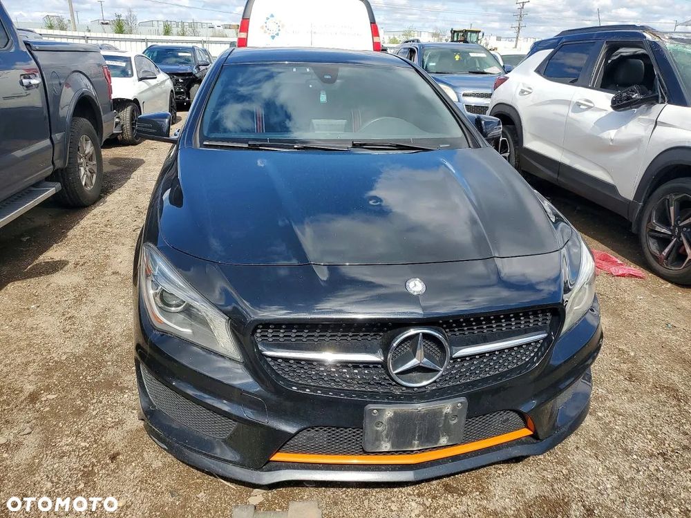Mercedes-Benz CLA 250 4Matic 7G-DCT Orange Art Edition - 5