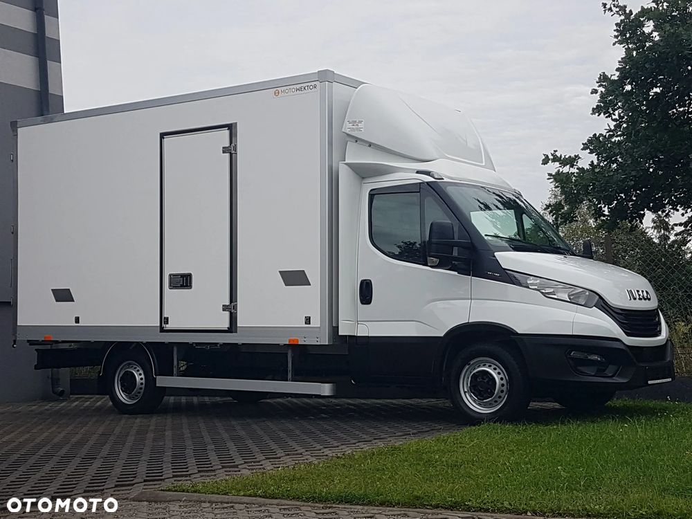 Iveco DAILY KONTENER 8EP KLIMA 4,23x2,24x2,25 3,0-160KM 35S16 KRAJOWY MANUAL 6-BIEGÓW - 30