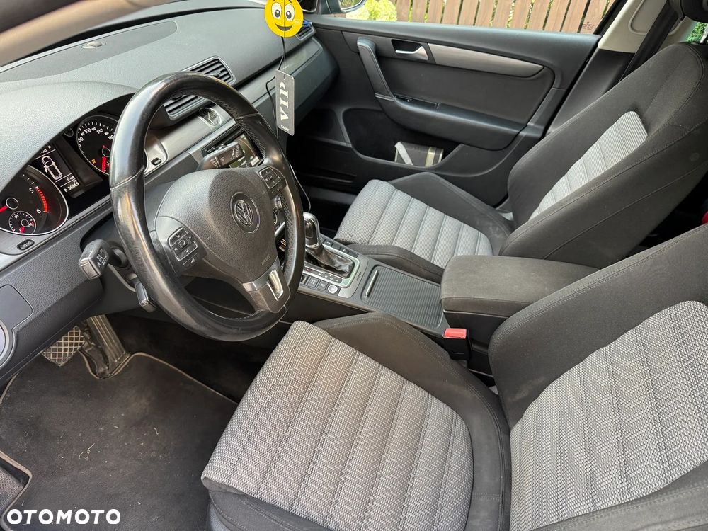 Volkswagen Passat 2.0 TDI 4Mot Highline DSG - 22