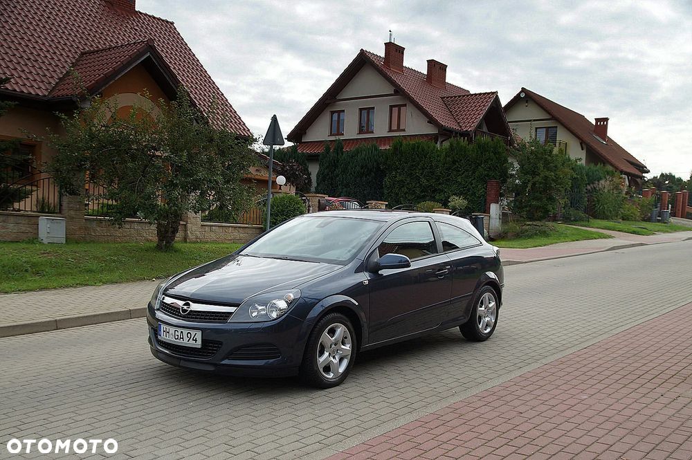 Opel Astra GTC 1.4 Edition - 3
