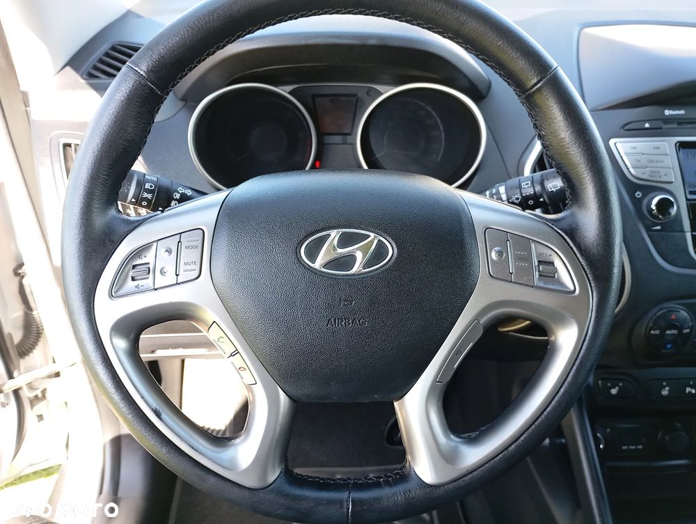 Hyundai ix35 - 23