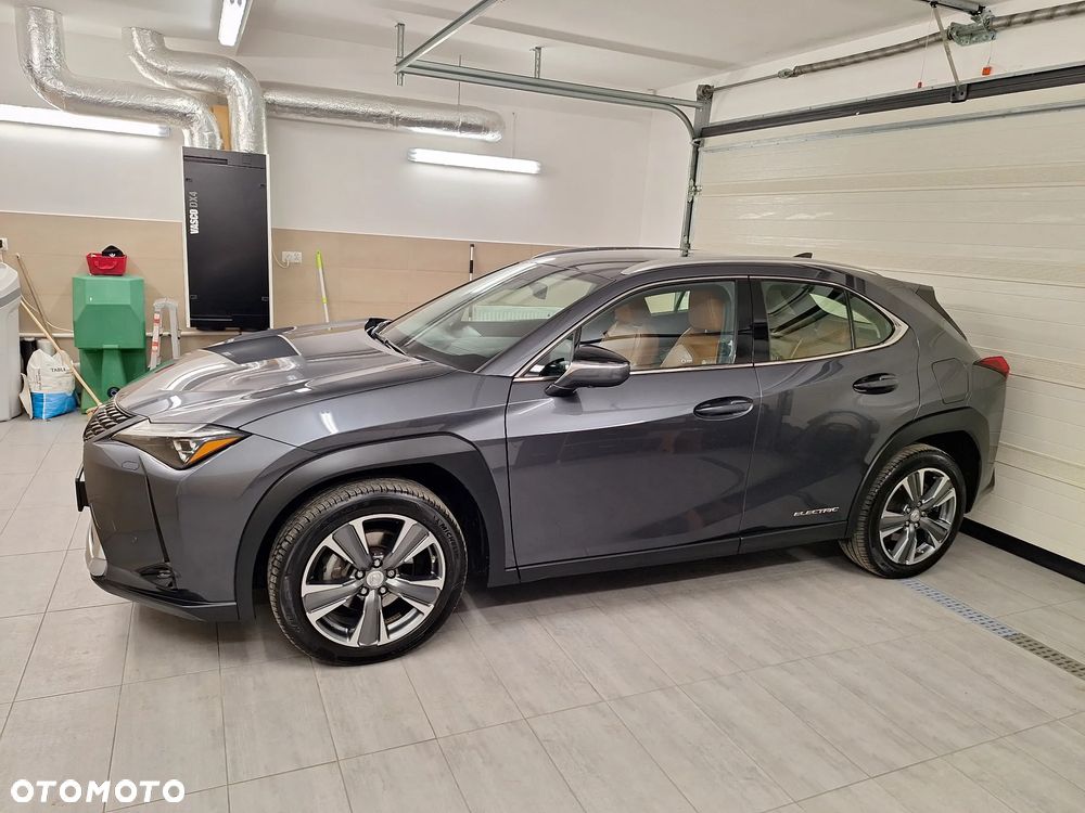 Lexus UX 300e Executive Line - 9
