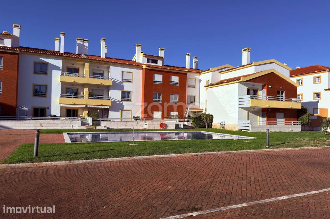 QUINTA DA BELOURA II – Condomínio privado c/ Box, jardim e piscina - Grande imagem: 2/20