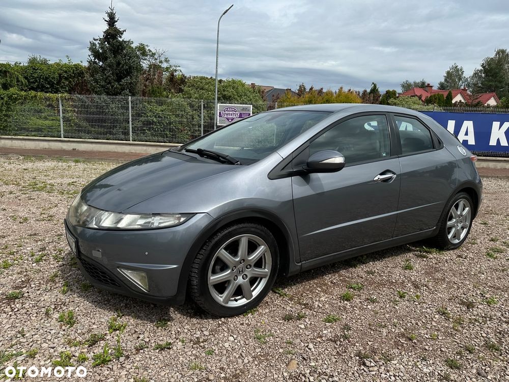 Honda Civic 1.8i-VTEC Automatik Executive - 1
