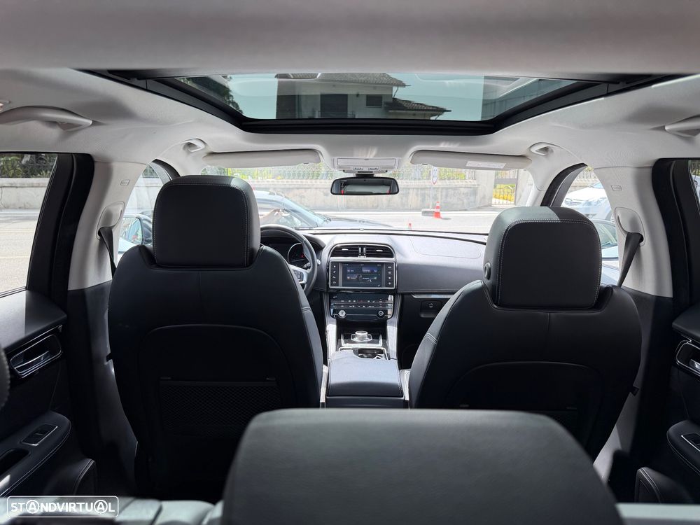 Jaguar F-Pace 20d Aut. R-Sport - 21