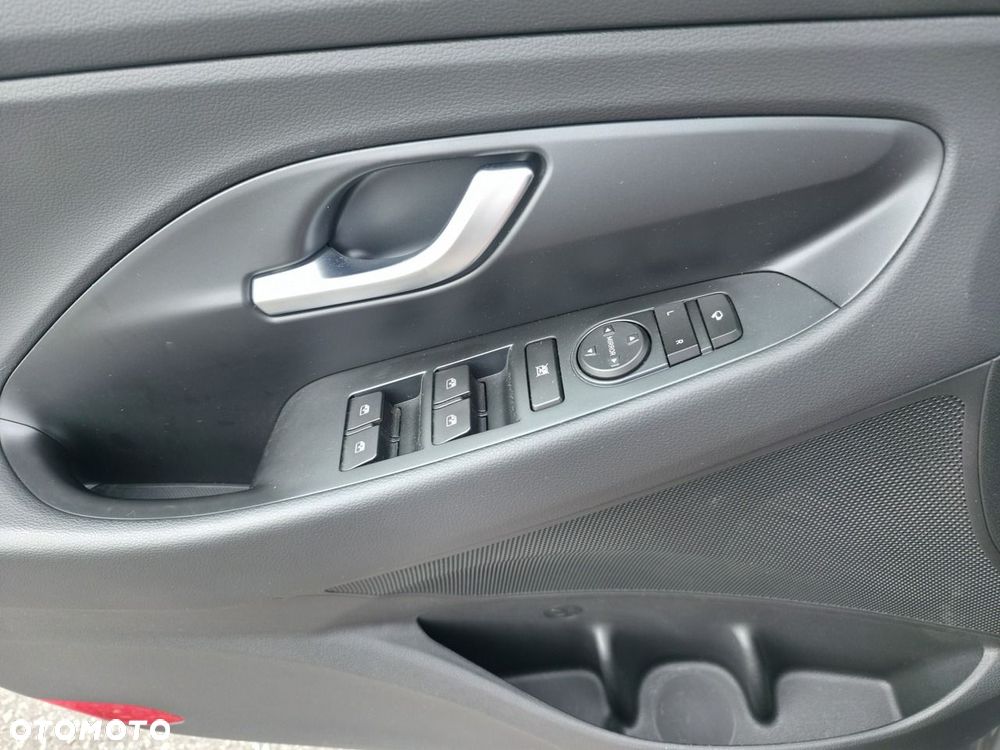 Hyundai i30 - 25