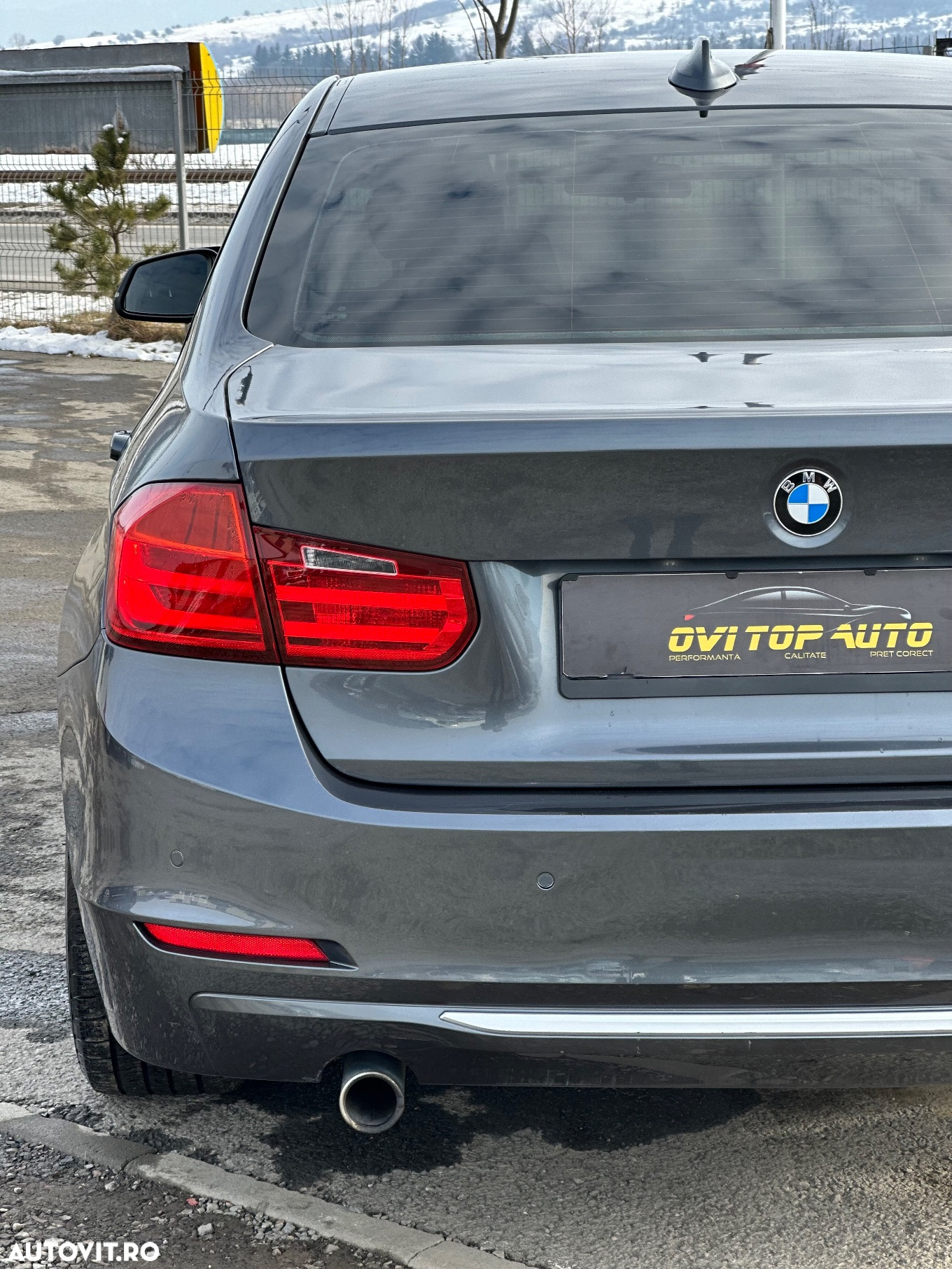 BMW Seria 3 318d - 10