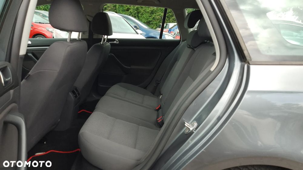 Volkswagen Golf Variant 1.6 Highline - 12