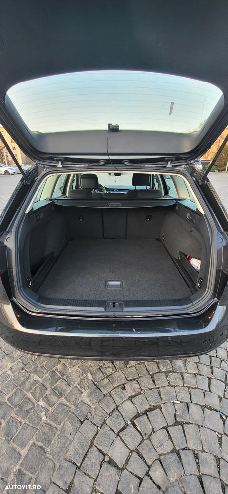 Volkswagen Passat 1.4 TSI ACT DSG Comfortline - 11