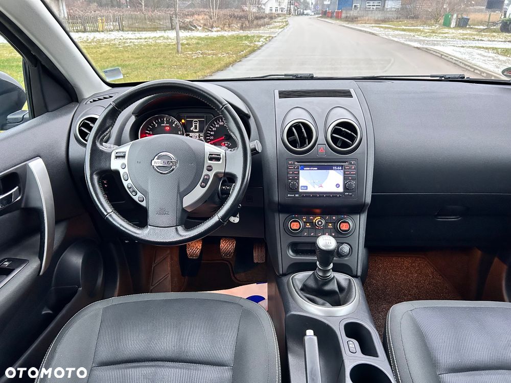 Nissan Qashqai 2.0 dCi DPF tekna - 18